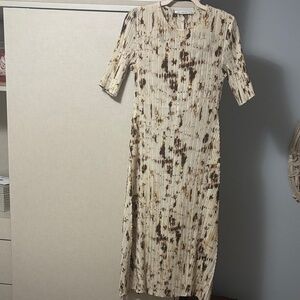 Adolfo Dominguez size S crinkled pleated dress.